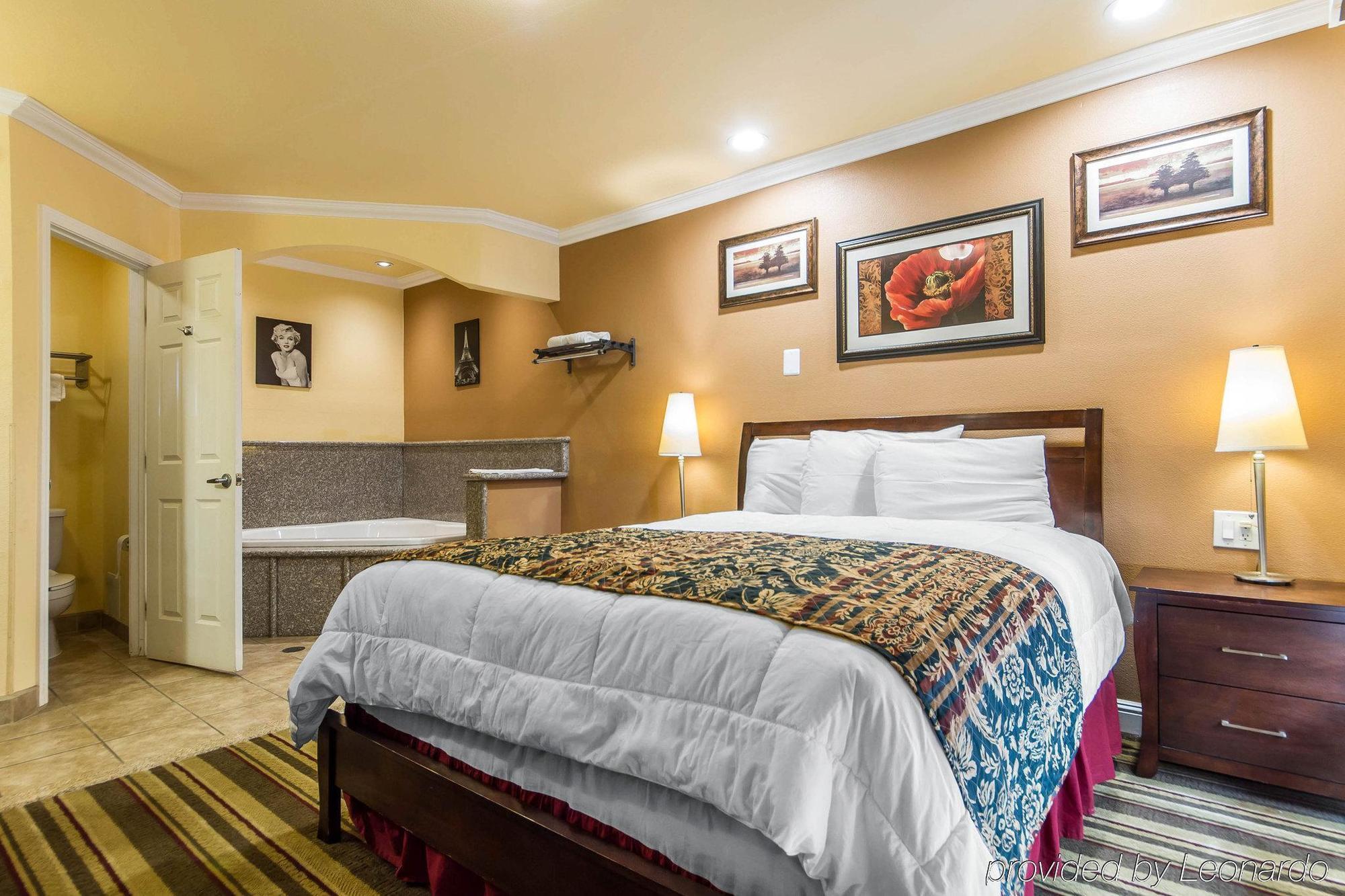 Rodeway Inn & Suites Near The Coliseum & Arena Oakland Zewnętrze zdjęcie