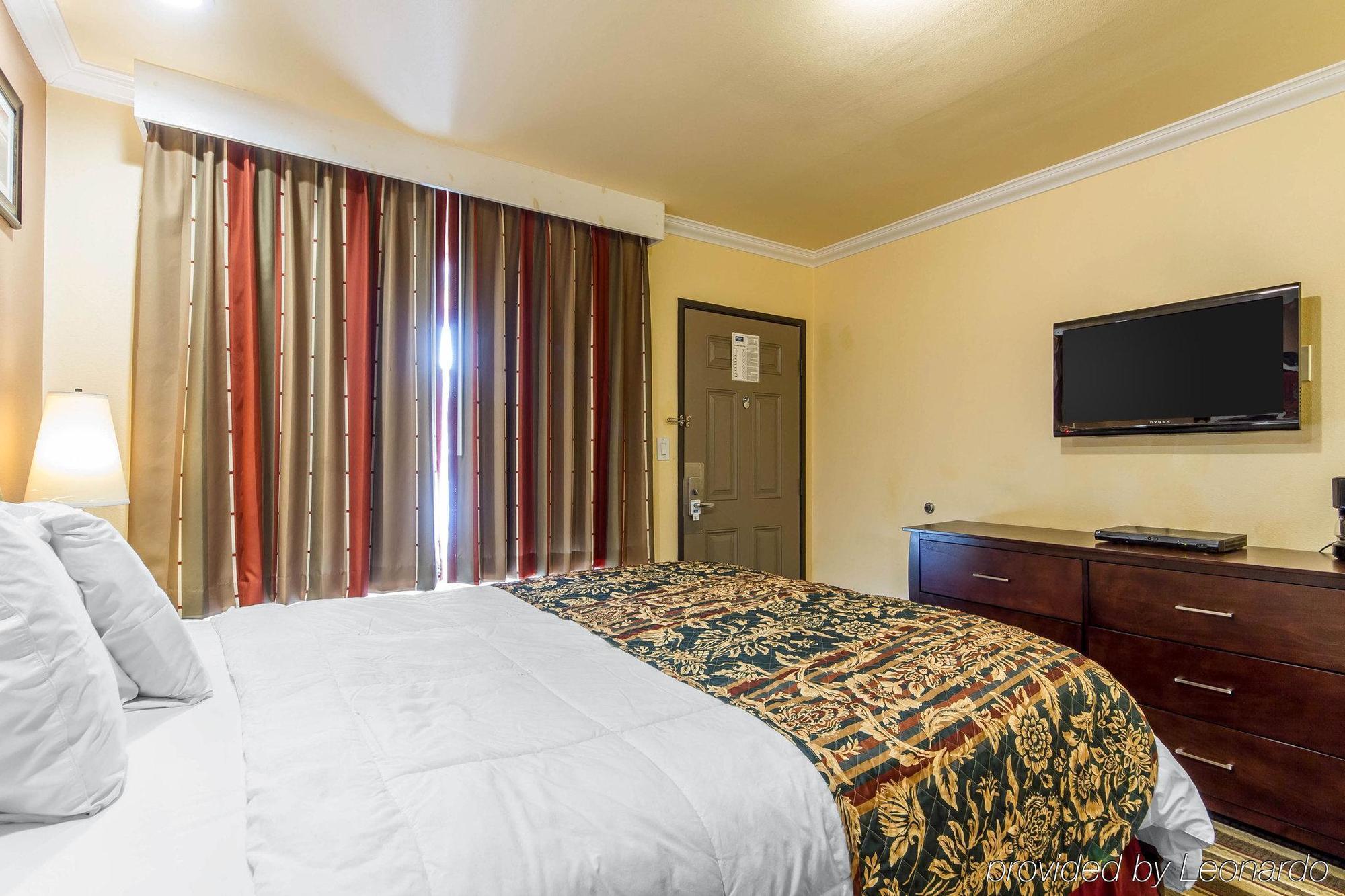 Rodeway Inn & Suites Near The Coliseum & Arena Oakland Zewnętrze zdjęcie
