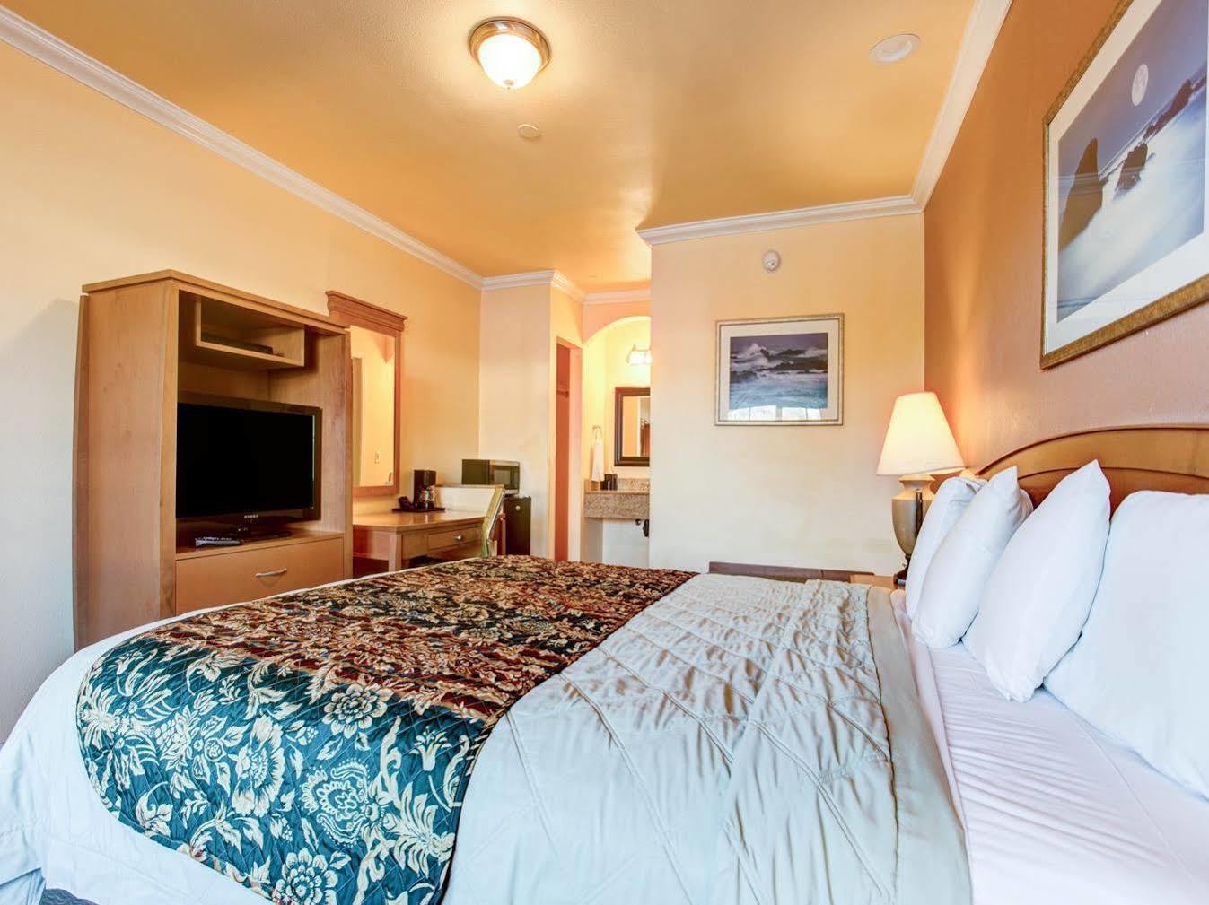 Rodeway Inn & Suites Near The Coliseum & Arena Oakland Zewnętrze zdjęcie